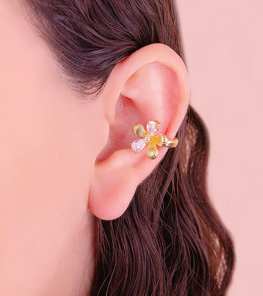 Ear Cuff Magnolia Dorado